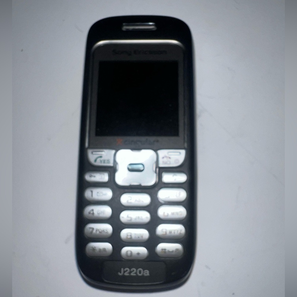 Sony Ericsson j220a Cingular cell Phone, UNTESTED Parts Only (Read Description)